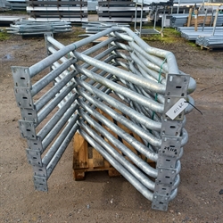 16 Stück neue 2" Liegeboxenbügel Länge: 2,12 m. Cc: 0,90 m. 